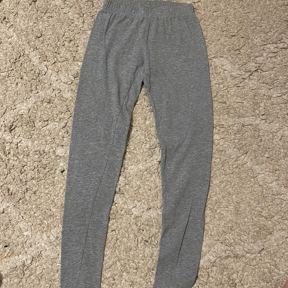 Gray leggings